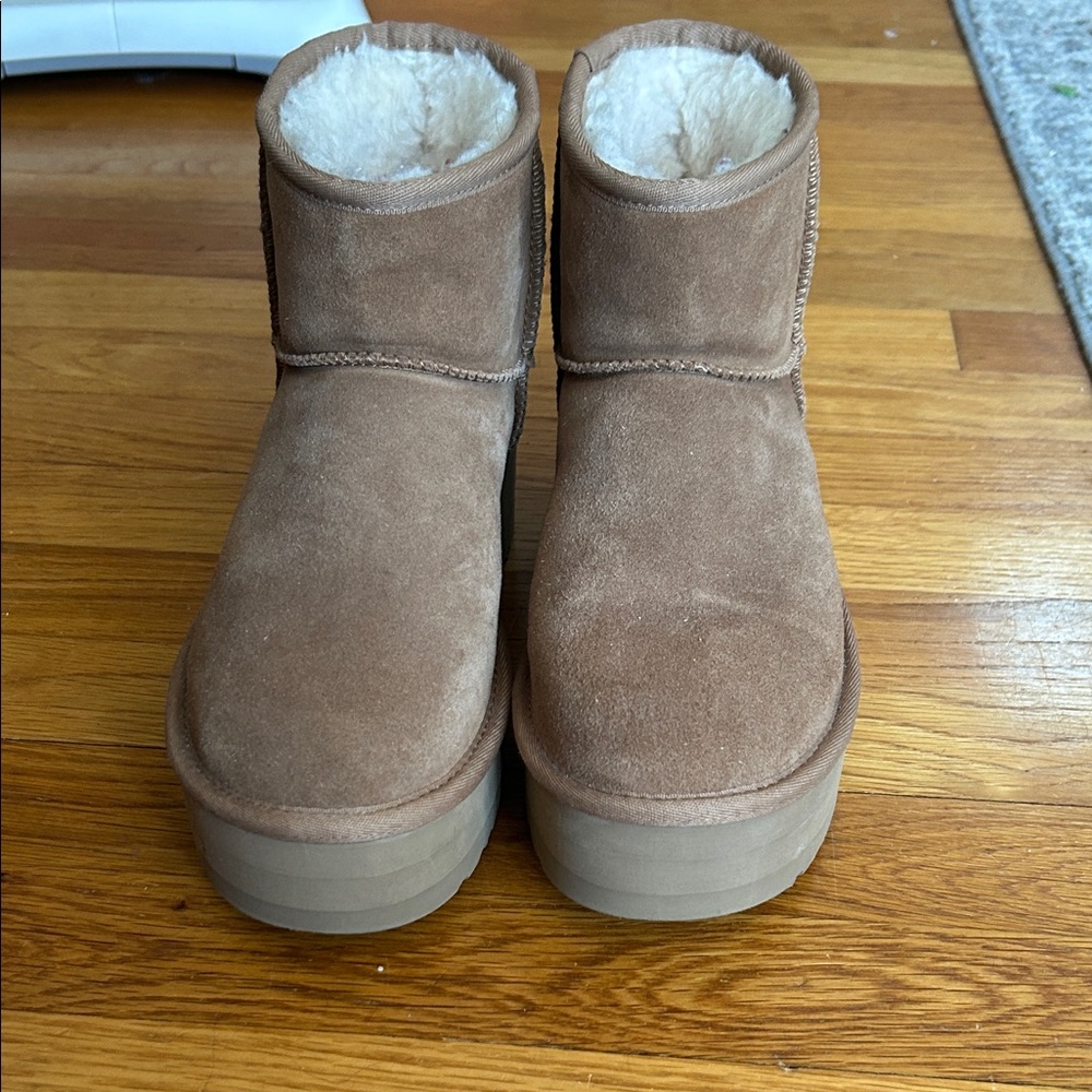 Ugg Mini Platform Boots